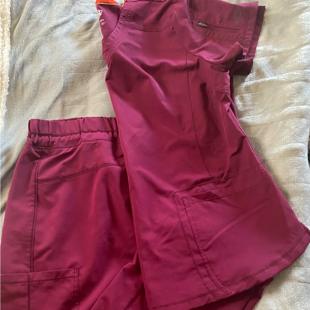 Dickies Dynamix Women’s Scrub Set